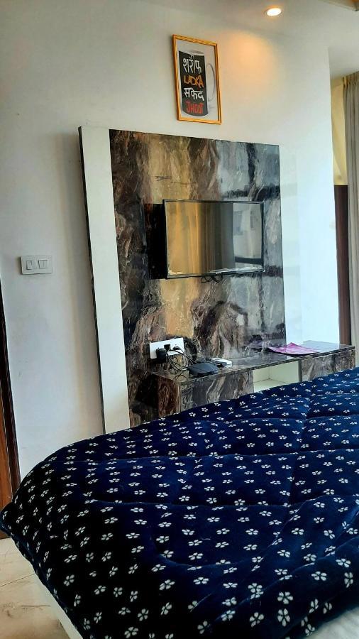 Hotel Hollywood Zirakpur Εξωτερικό φωτογραφία