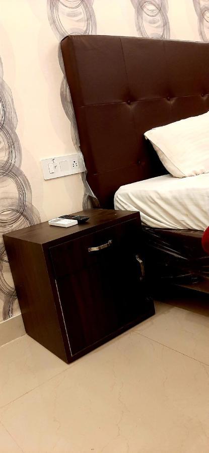 Hotel Hollywood Zirakpur Εξωτερικό φωτογραφία