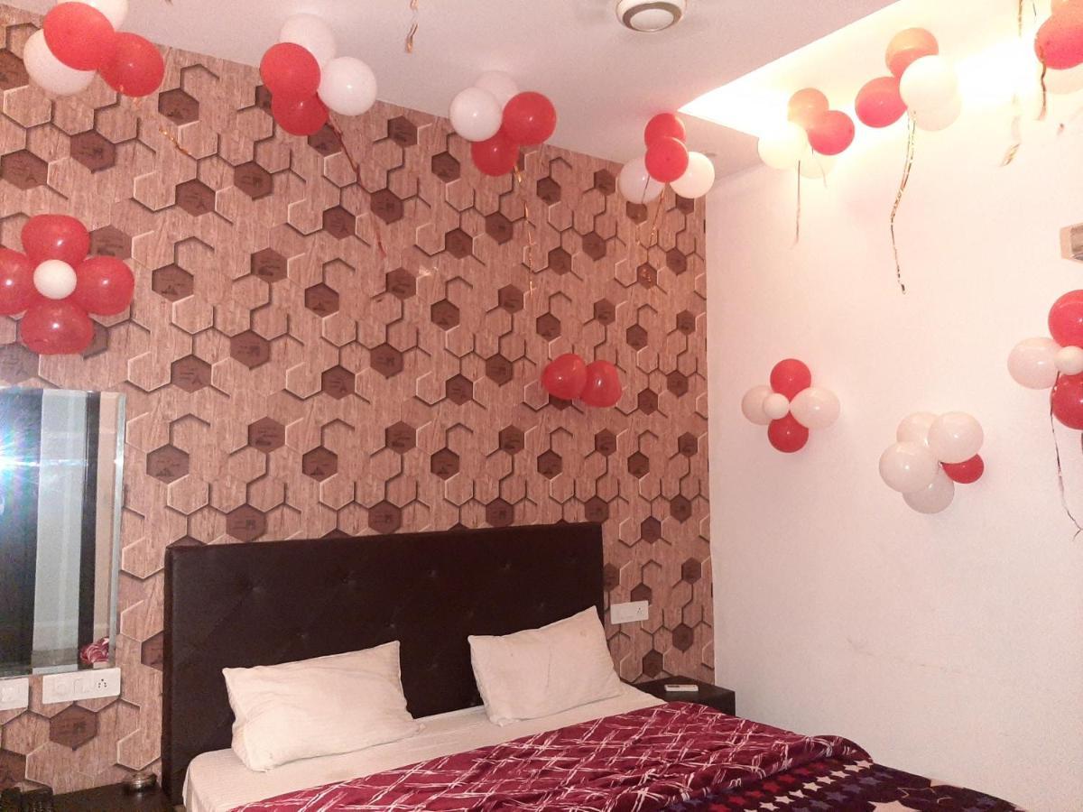 Hotel Hollywood Zirakpur Εξωτερικό φωτογραφία