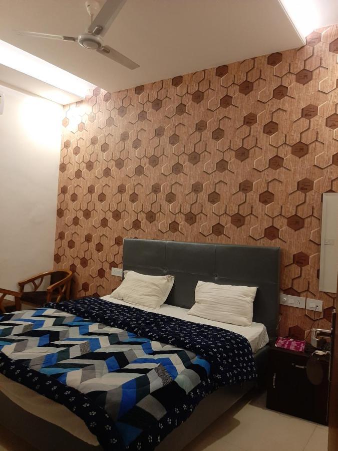 Hotel Hollywood Zirakpur Εξωτερικό φωτογραφία