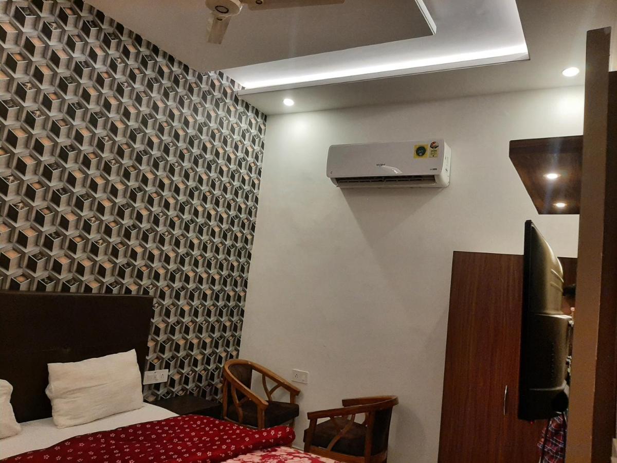 Hotel Hollywood Zirakpur Εξωτερικό φωτογραφία