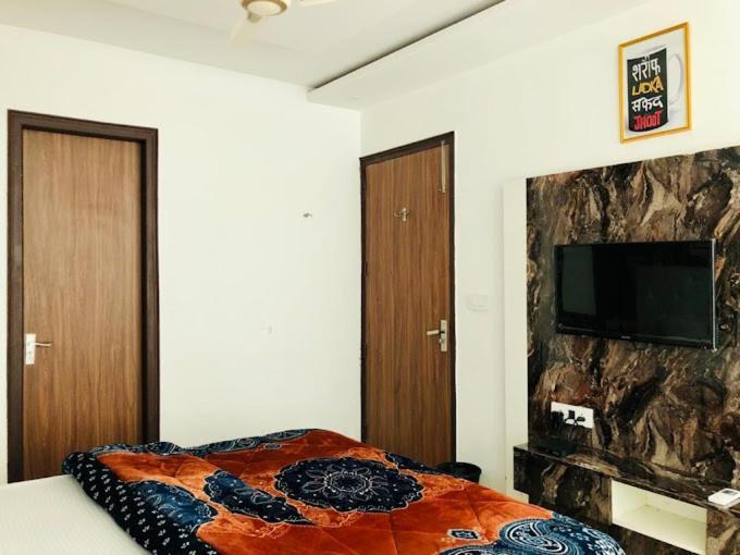 Hotel Hollywood Zirakpur Εξωτερικό φωτογραφία